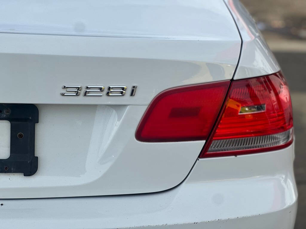 Used 2010 BMW 328i Coupe image 8