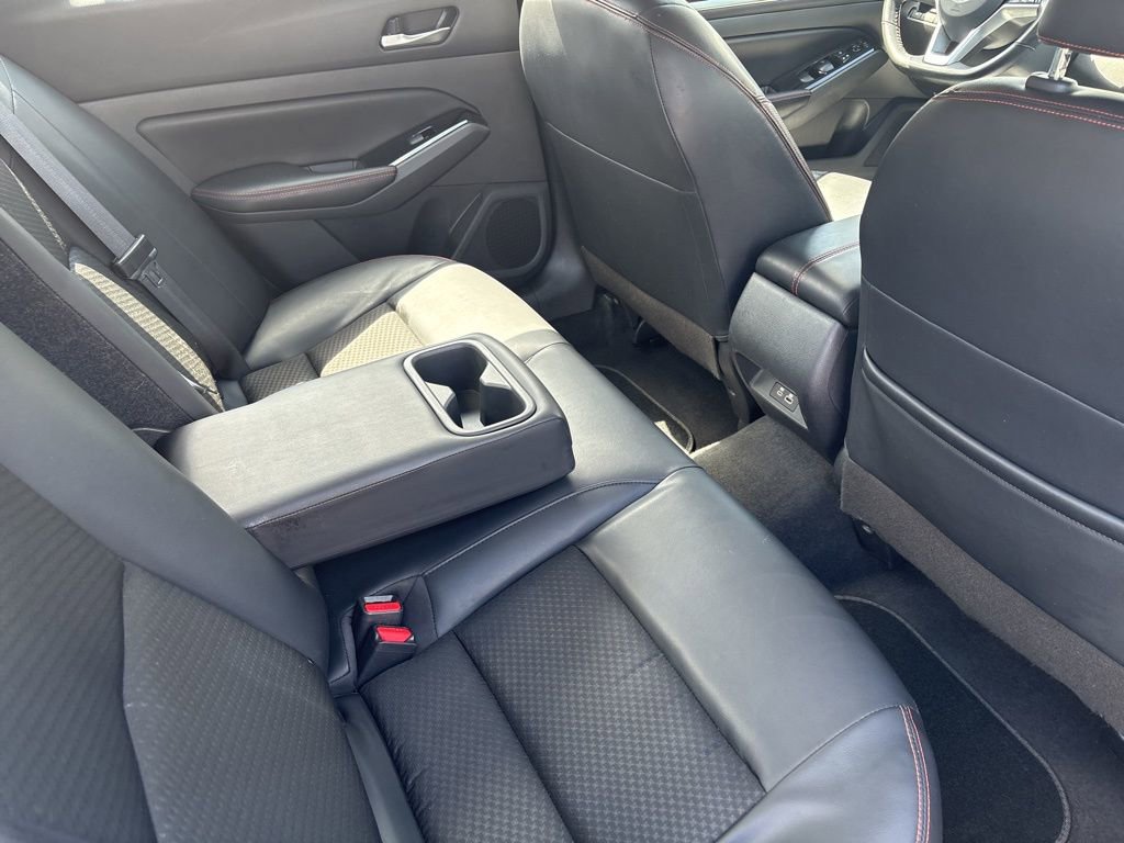 Used 2024 Nissan Altima 2.5 SR FWD image 15