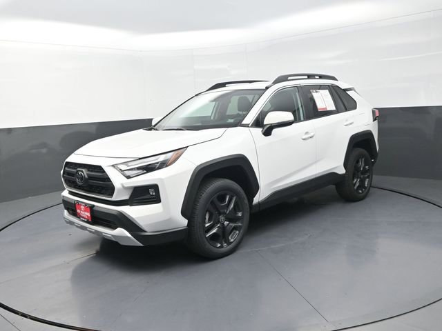 Used 2024 Toyota RAV4 Adventure image 21