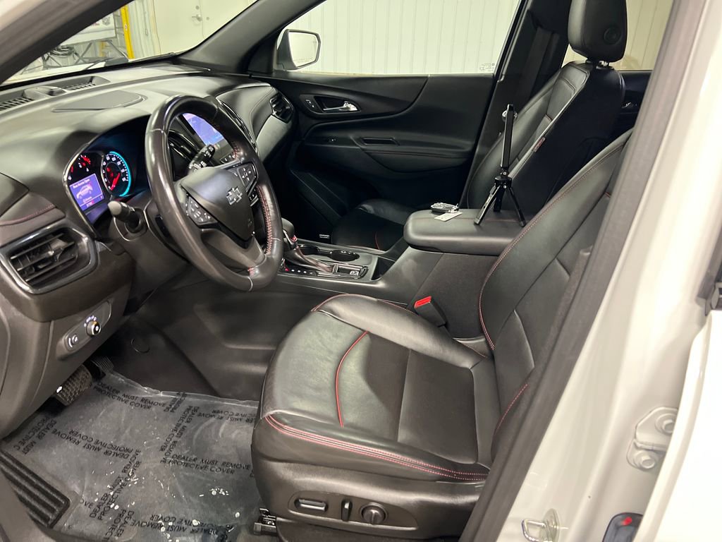Certified 2022 Chevrolet Equinox RS w/ RS Leather Package image 13