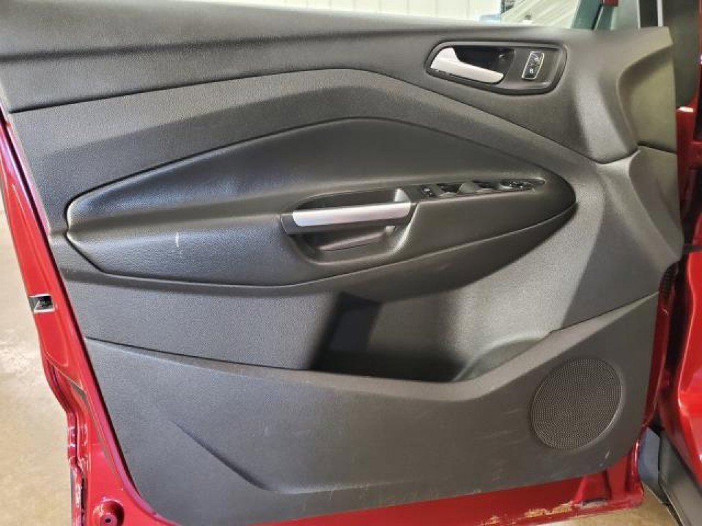 Used 2015 Ford Escape SE FWD image 12