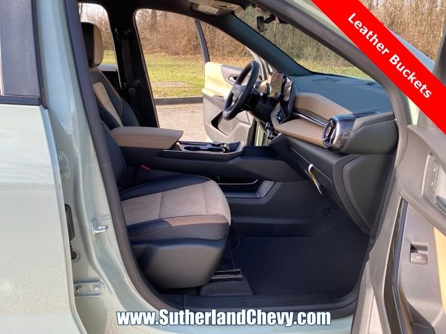 New 2026 Chevrolet Equinox ACTIV AWD/4WD image 17