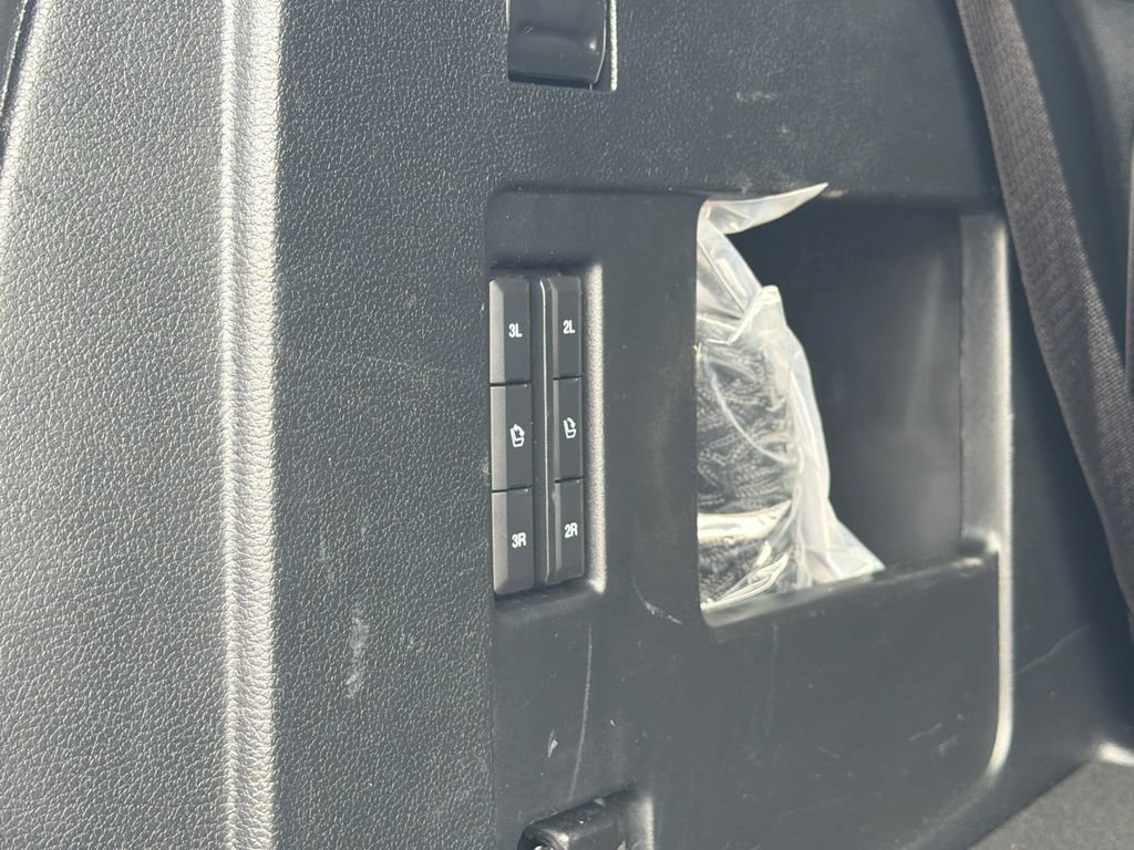 Used 2020 Ford Expedition Limited w/ Equipment Group 301A AWD/4WD image 22