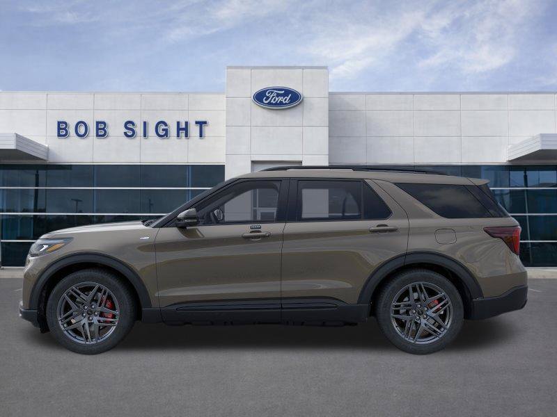 New 2026 Ford Explorer ST-Line w/ ST-Line Street Pack AWD/4WD image 4