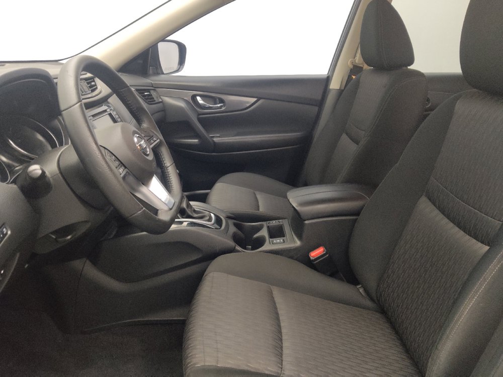 Used 2020 Nissan Rogue S w/ Special Edition Package FWD image 17