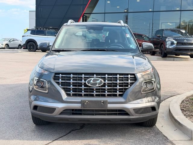 Used 2025 Hyundai Venue SEL FWD image 7