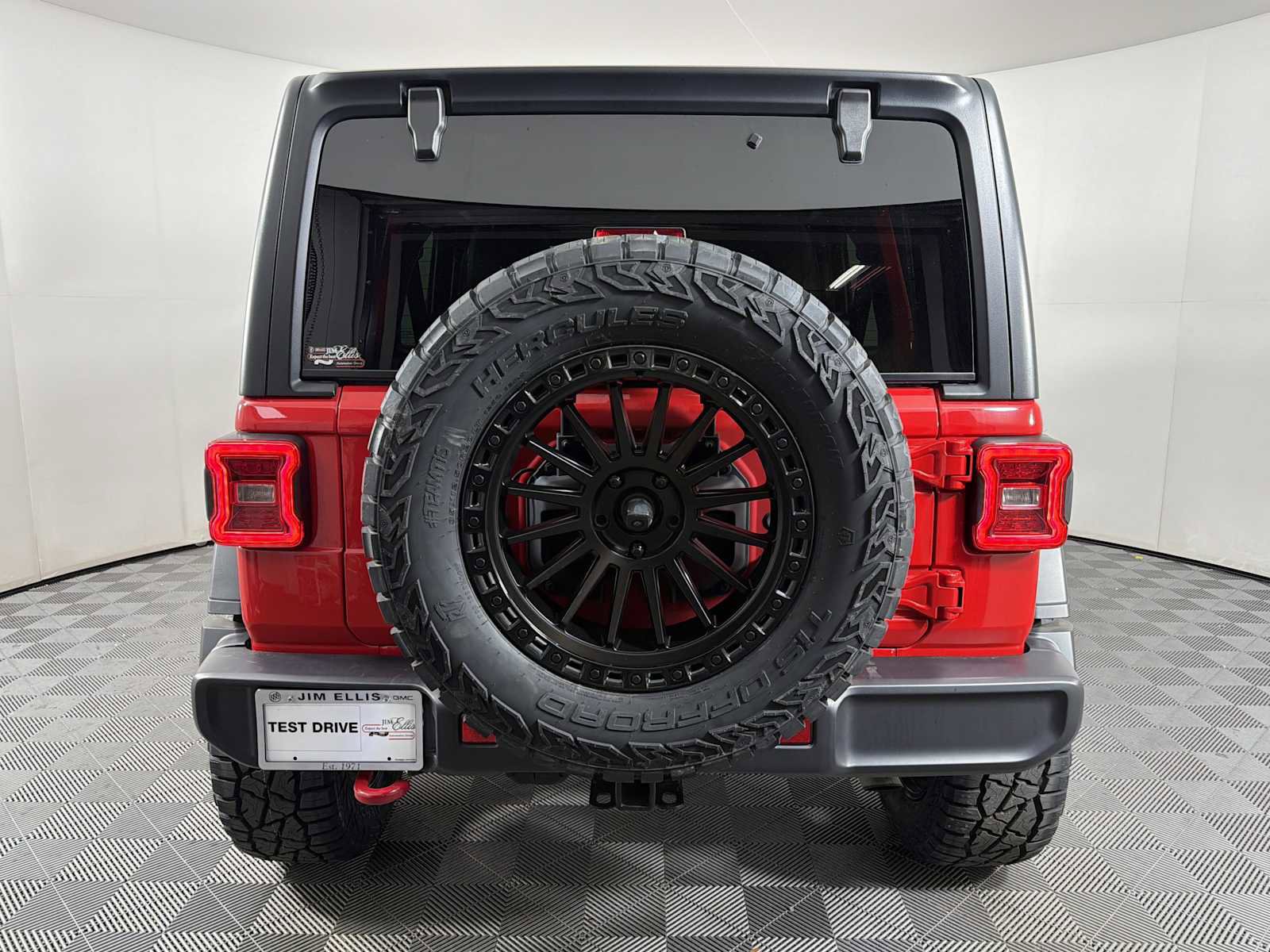 Used 2024 Jeep Wrangler Unlimited Rubicon image 5