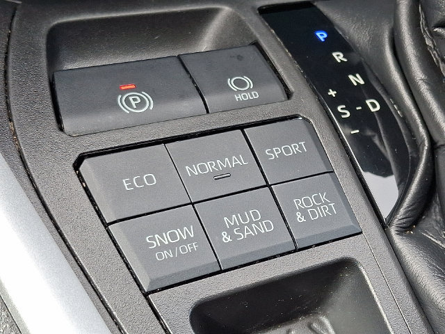 Used 2021 Toyota RAV4 XLE w/ Convenience Package AWD/4WD image 20