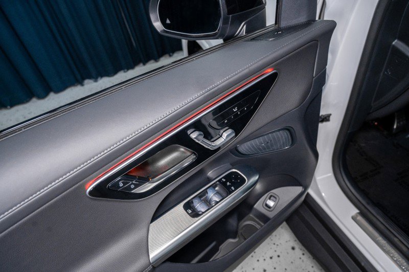 Certified 2026 Mercedes-Benz GLC 300 image 10