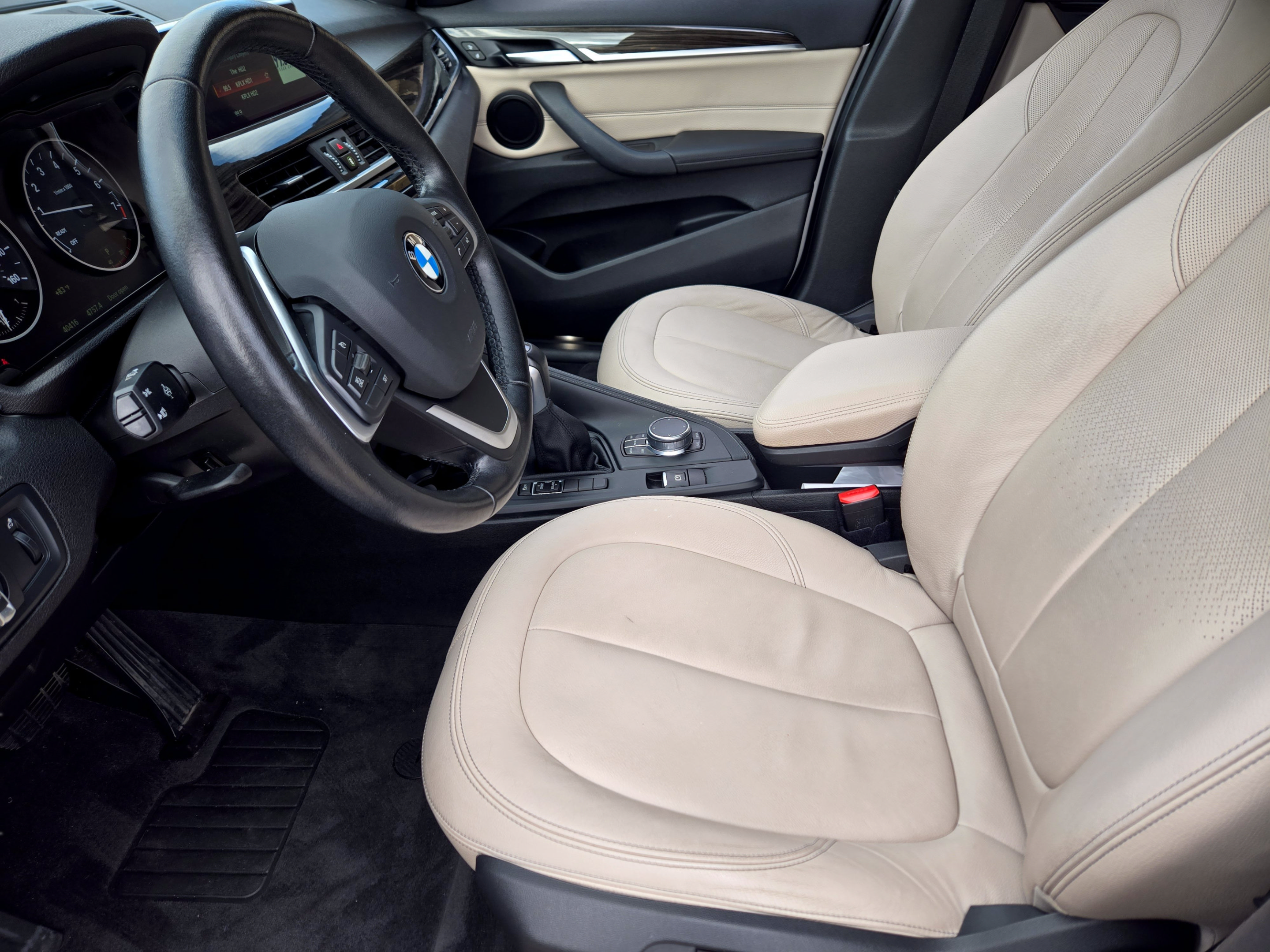 Used 2018 BMW X1 sDrive28i w/ Premium Package FWD image 11