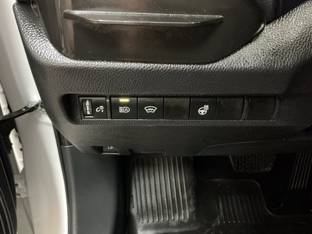 Used 2025 Toyota RAV4 XLE w/ Weather Package AWD/4WD image 20