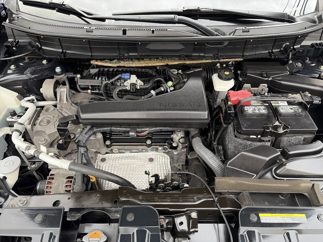 Used 2018 Nissan Rogue SV image 14