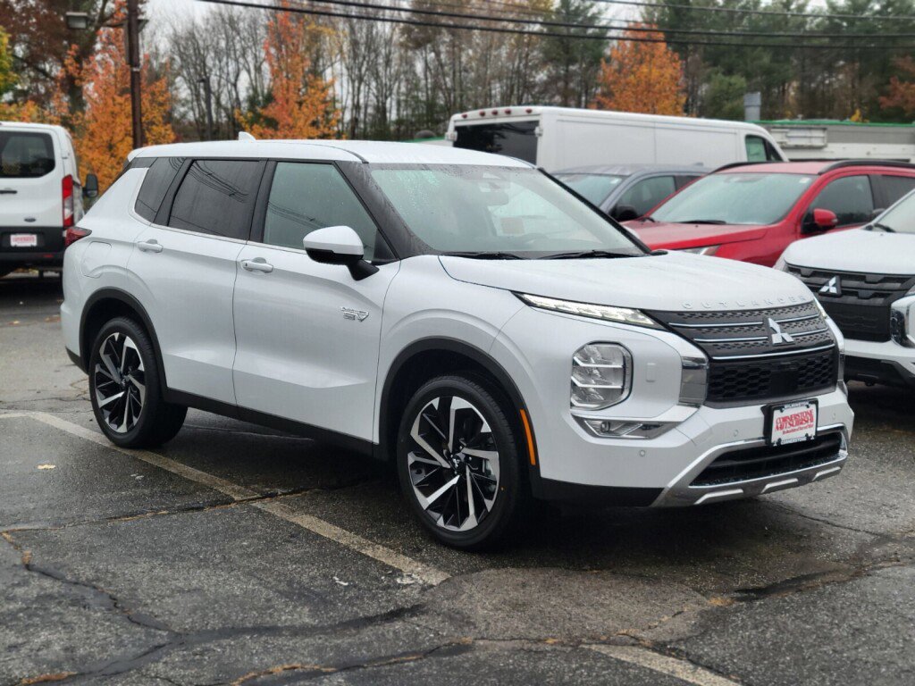 New 2025 Mitsubishi Outlander SE image 7