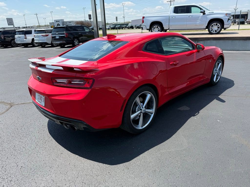 Used 2017 Chevrolet Camaro SS RWD image 2