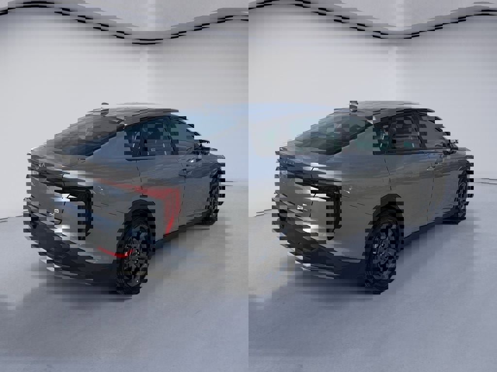 Used 2025 Kia K4 LXS image 5