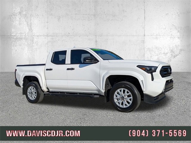 Used 2024 Toyota Tacoma SR image 1