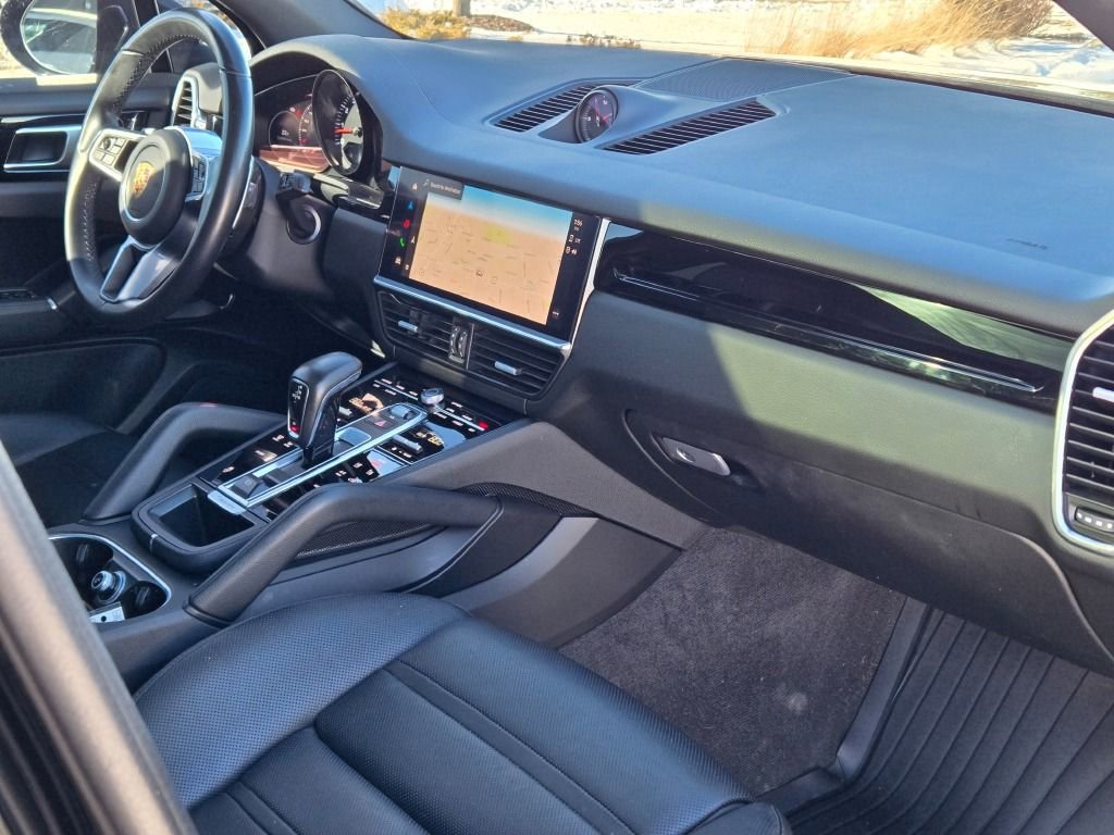 Certified 2022 Porsche Cayenne image 36