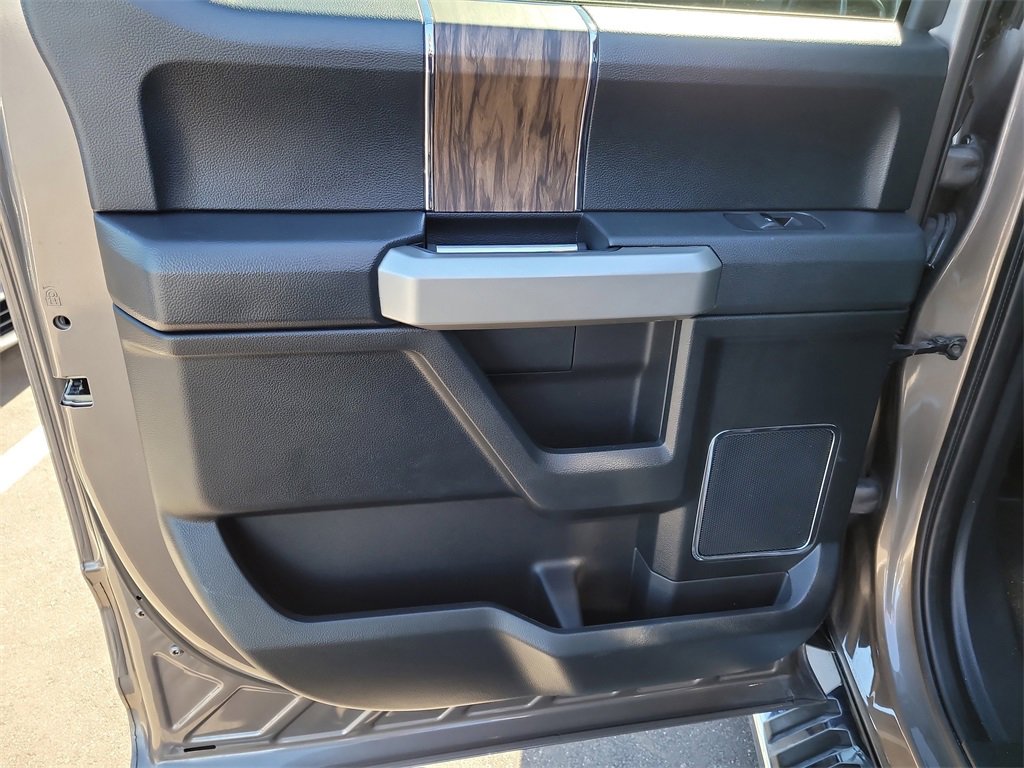 Used 2020 Ford F150 Lariat w/ Equipment Group 502A Luxury image 8