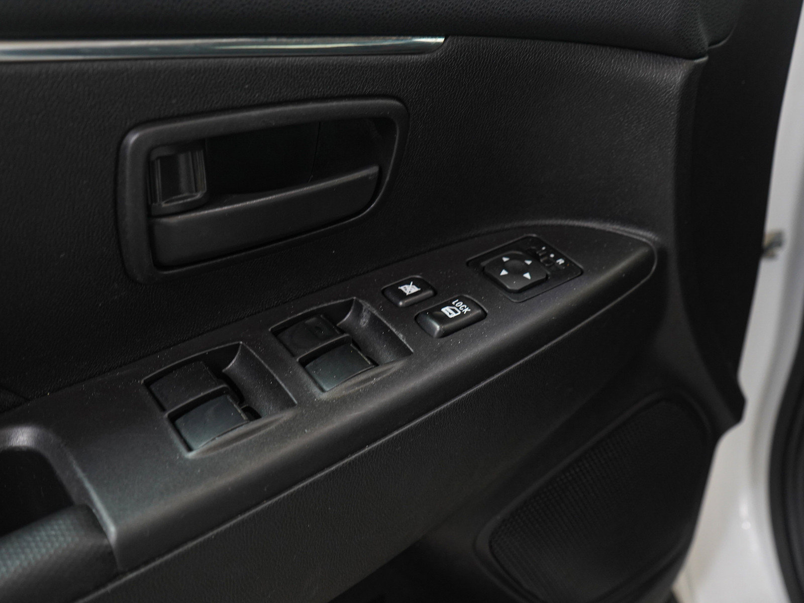 Used 2015 Mitsubishi Outlander Sport ES image 20