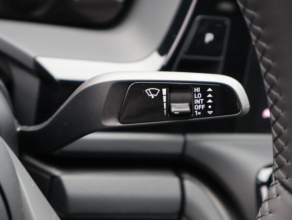 Certified 2026 Porsche Panamera 4 AWD/4WD image 32