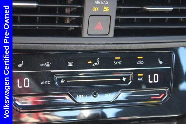 Used 2025 Volkswagen Jetta Sport image 33