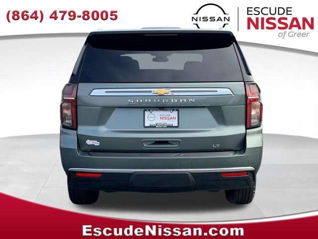 Used 2024 Chevrolet Suburban LT image 4