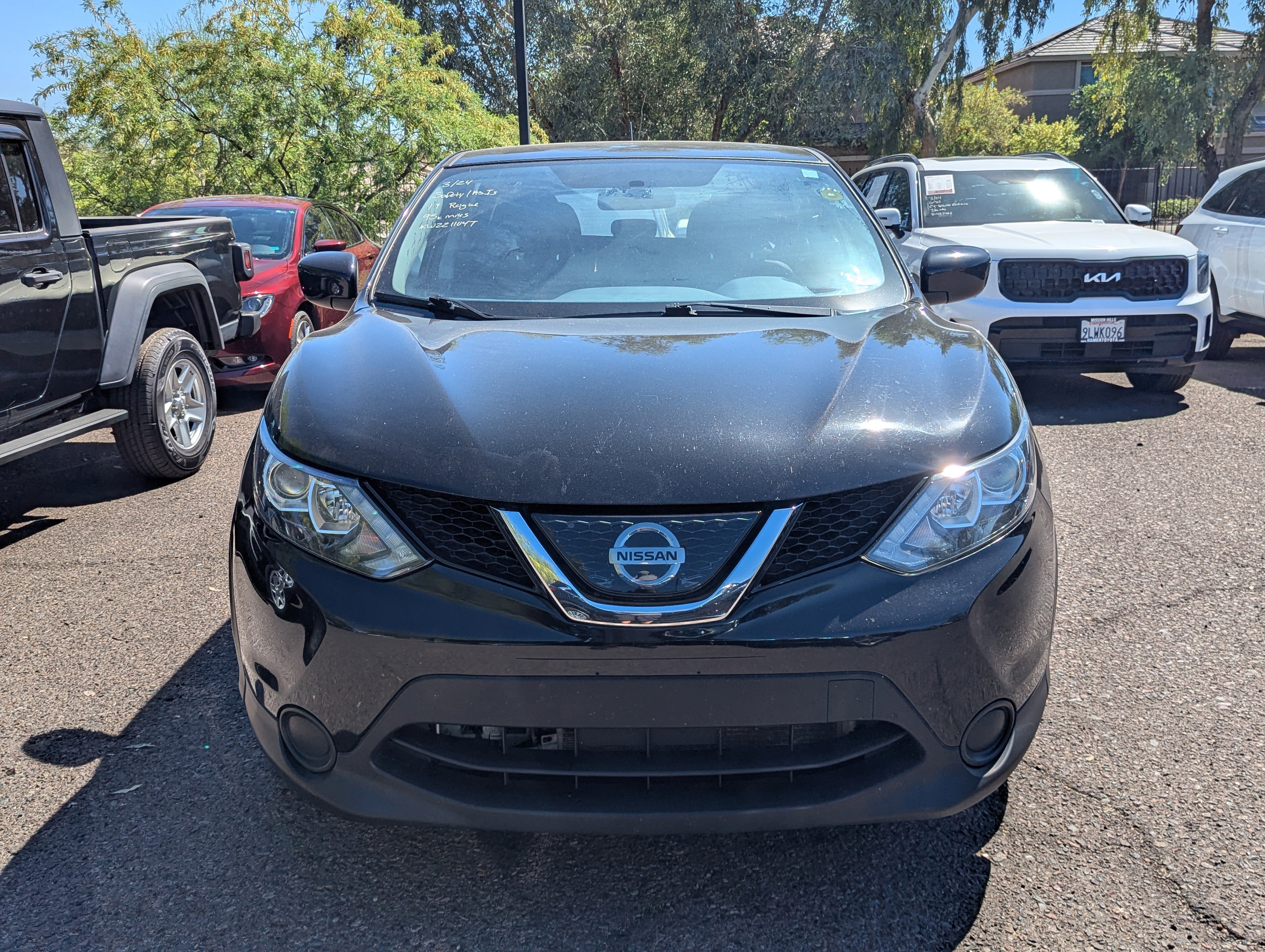 Used 2019 Nissan Rogue Sport S image 5