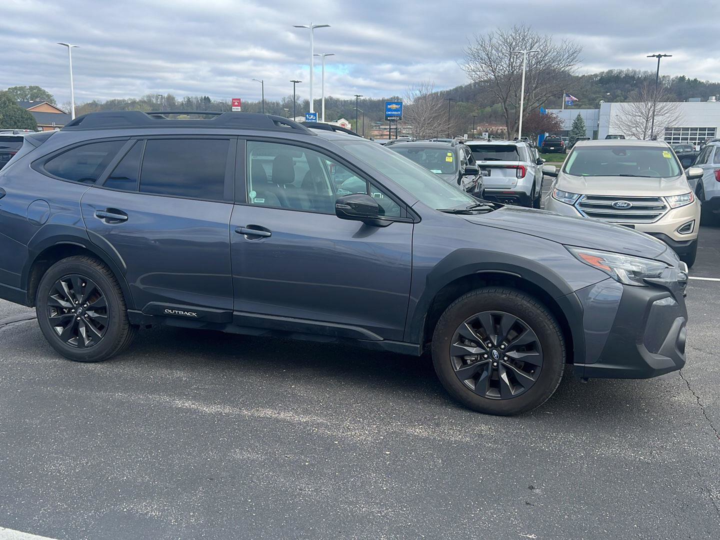 Used 2025 Subaru Outback Onyx Edition AWD/4WD image 3