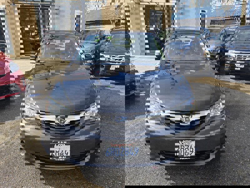 Used 2011 Subaru Impreza 2.5i image 2