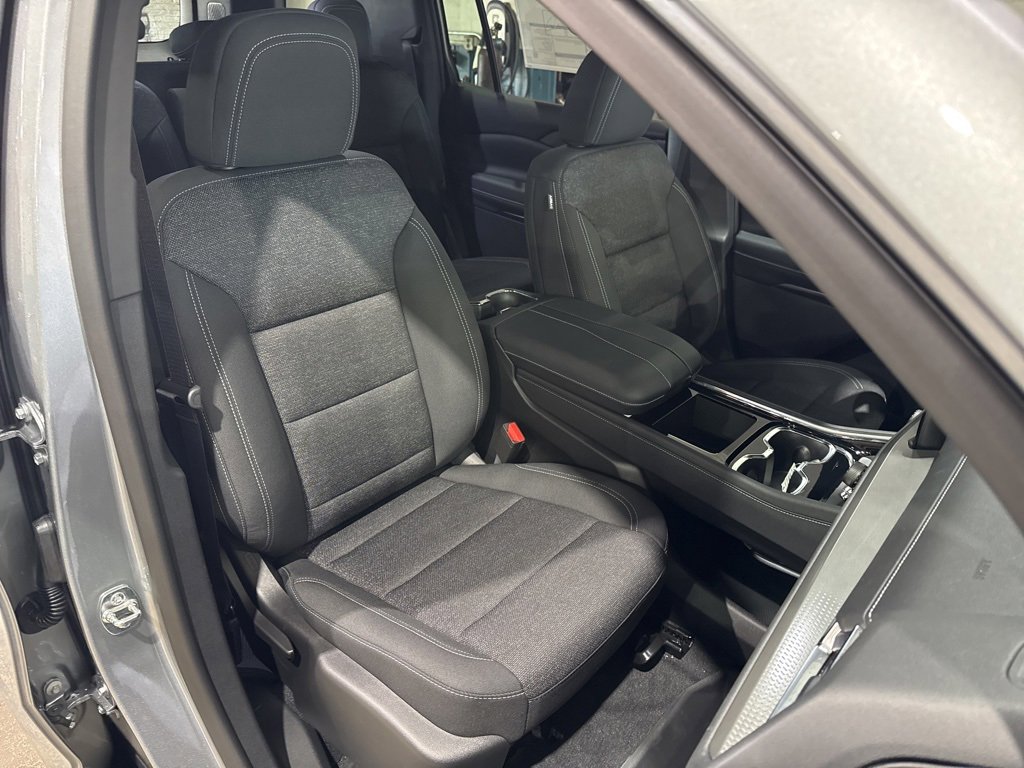 New 2026 Chevrolet Traverse LT w/ Driver Confidence Package image 37