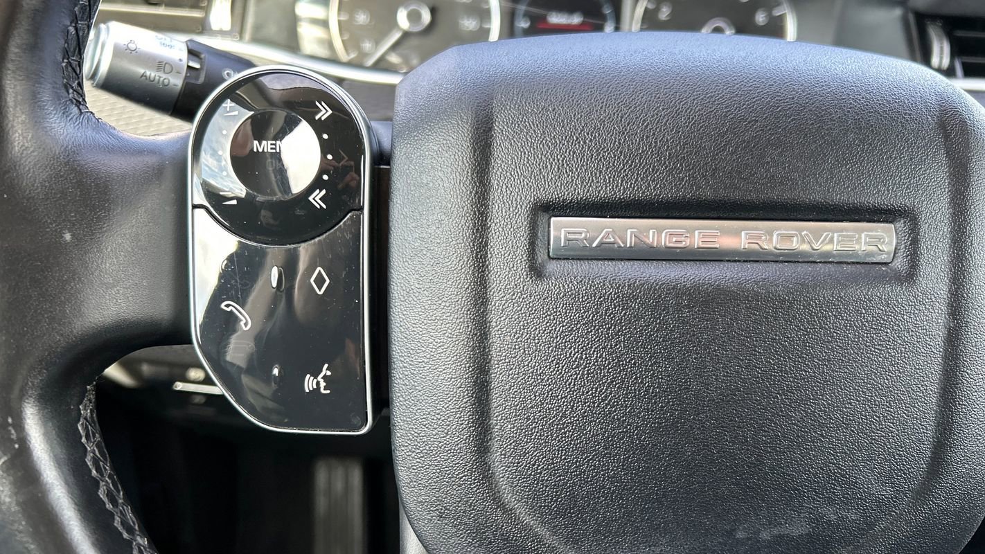 Used 2020 Land Rover Range Rover Evoque S image 30