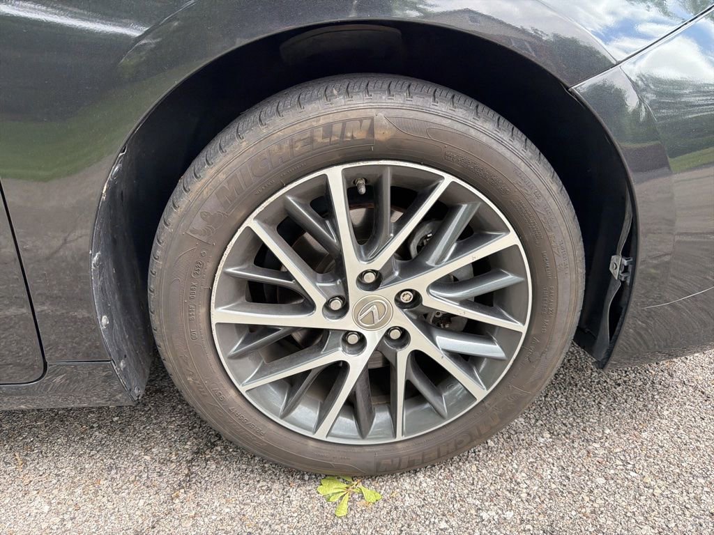 Used 2016 Lexus ES 350 w/ Luxury Package w/Wood Trim FWD image 12