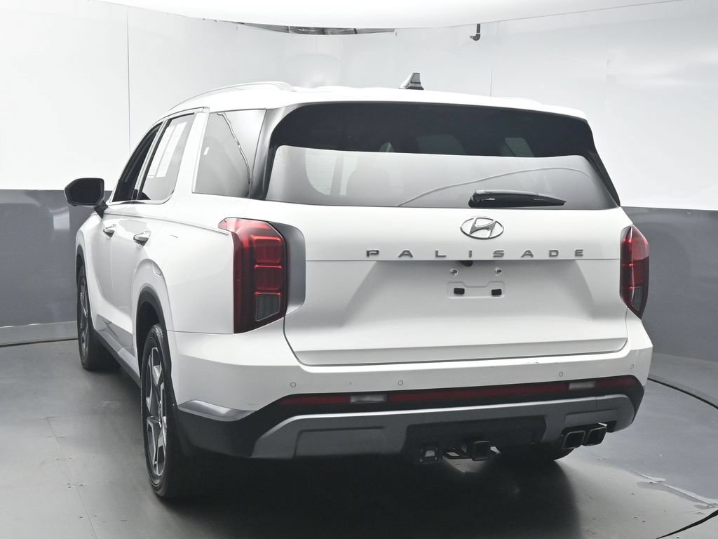 Used 2024 Hyundai Palisade Limited FWD image 6