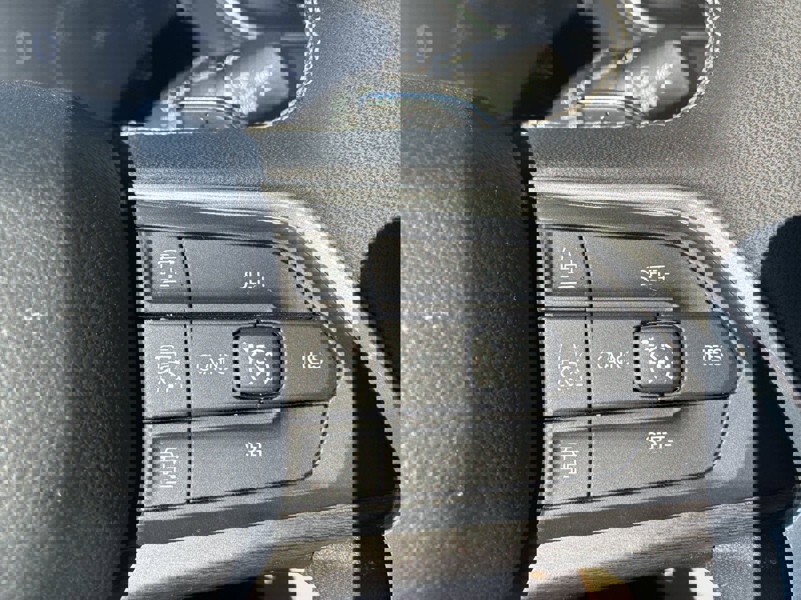 Used 2023 Jeep Grand Cherokee L Limited w/ Luxury Tech Group II image 26