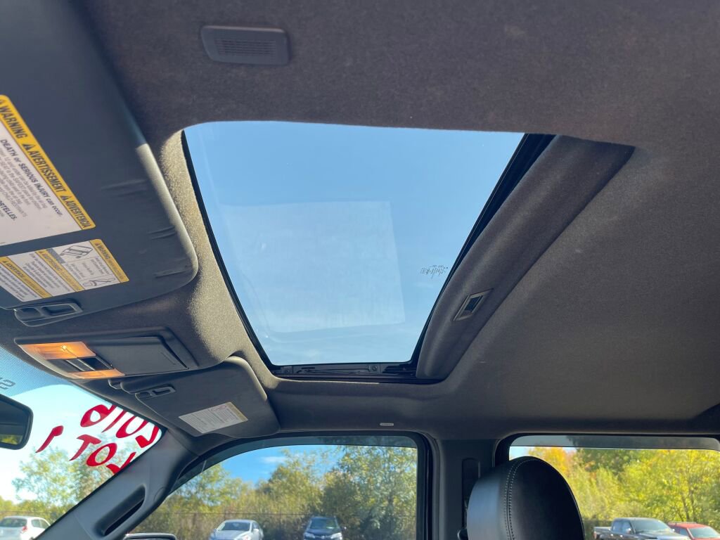 Used 2016 Ford F250 Lariat w/ Lariat Ultimate Package image 12