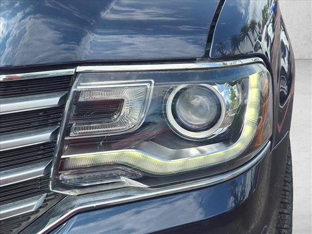 Used 2016 Lincoln Navigator Select RWD image 13