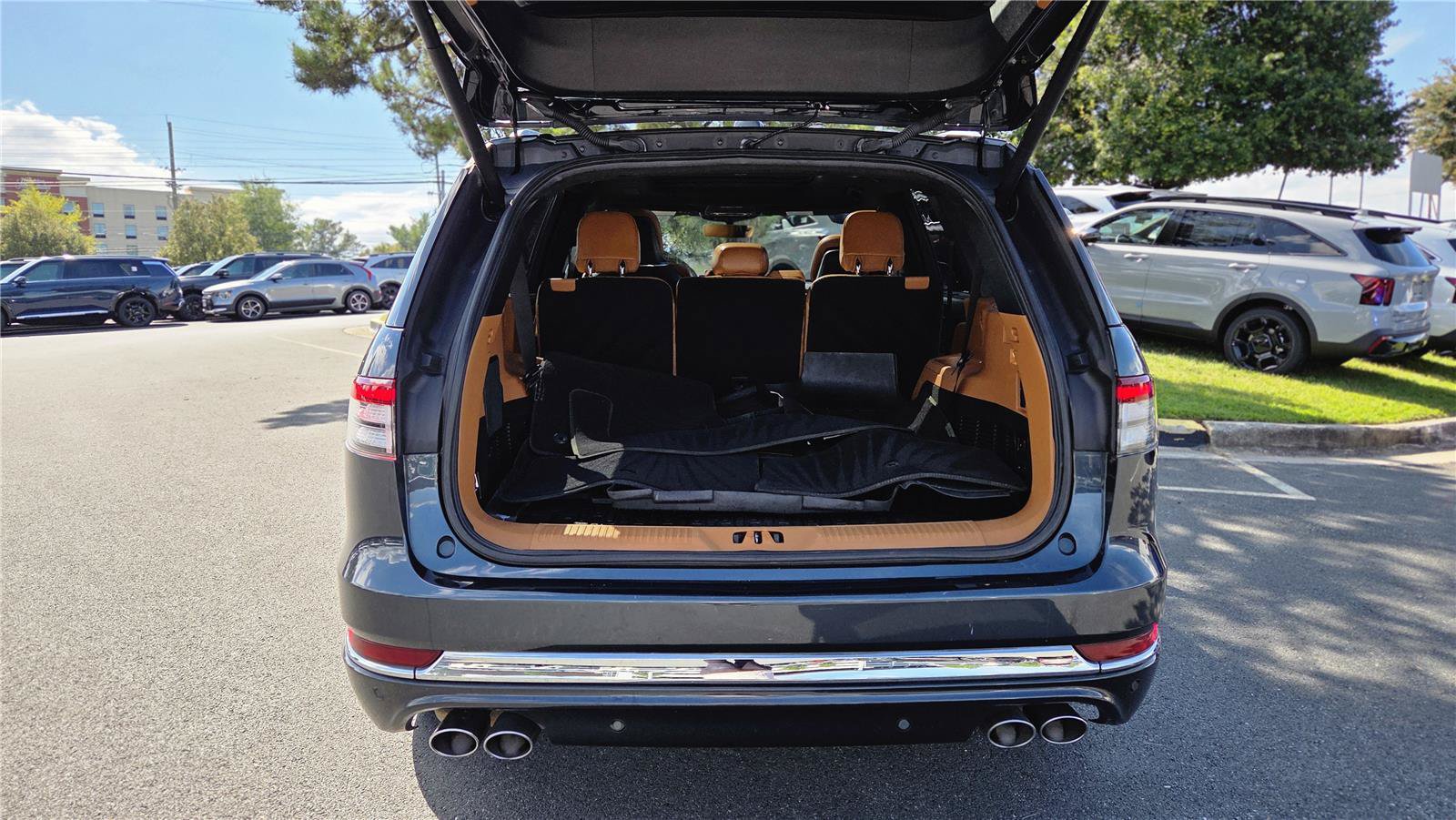 Used 2020 Lincoln Aviator Black Label w/ Dynamic Handling Package AWD/4WD image 5