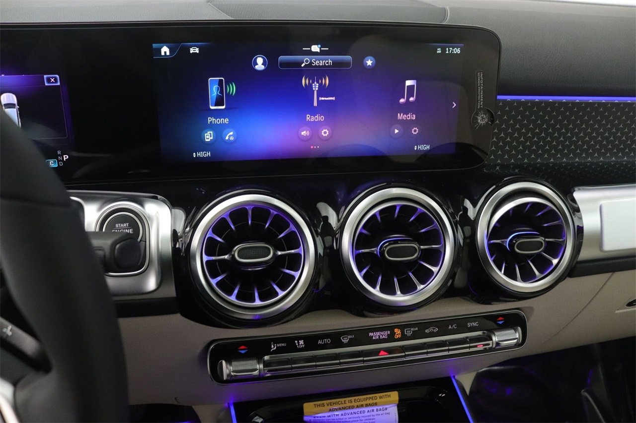 New 2026 Mercedes-Benz GLB 250 image 6