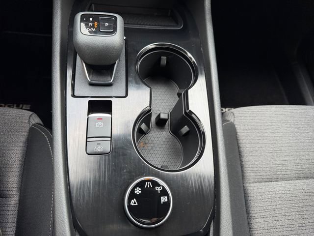 Used 2023 Nissan Rogue SV image 25