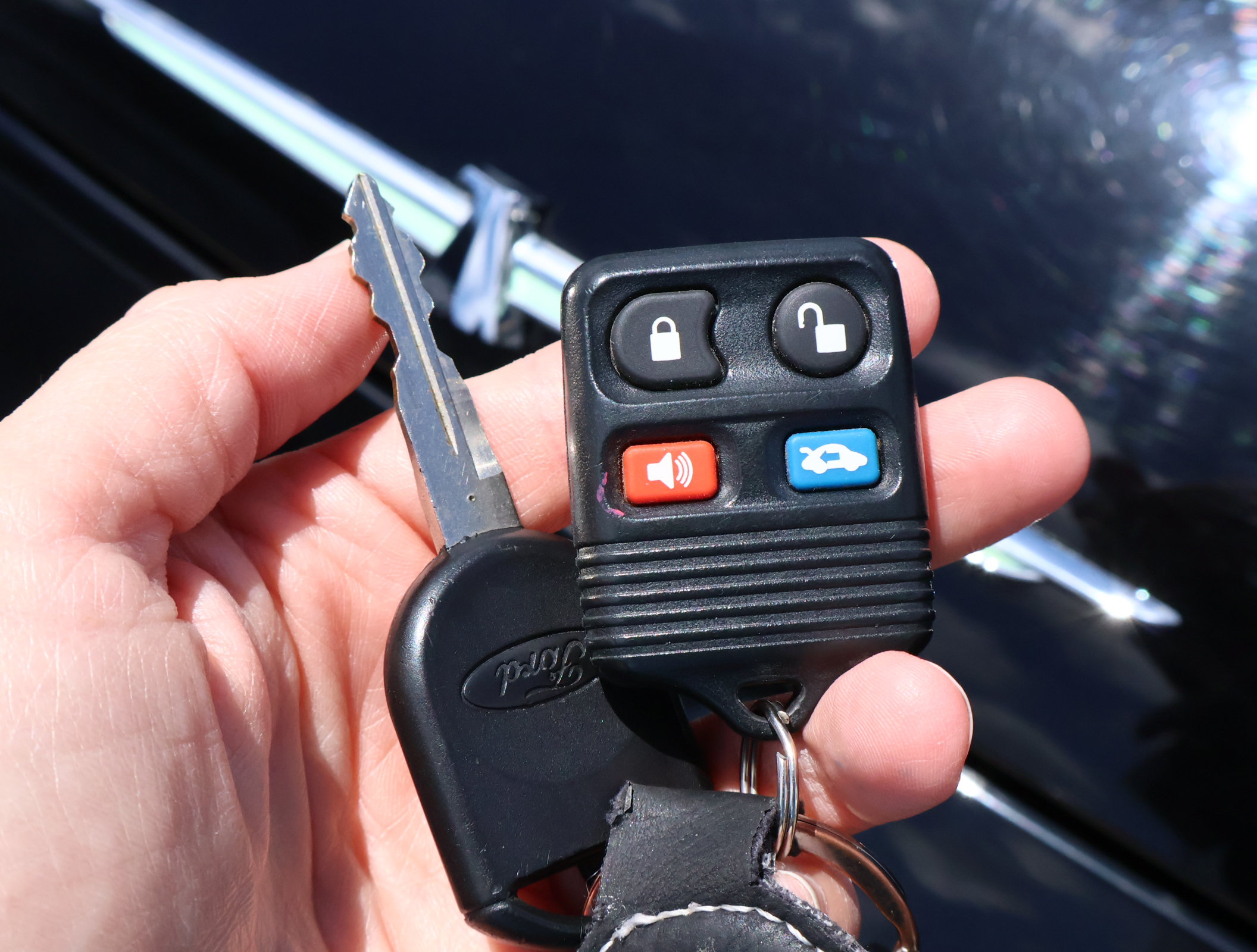 Used 2003 Ford Thunderbird RWD image 23