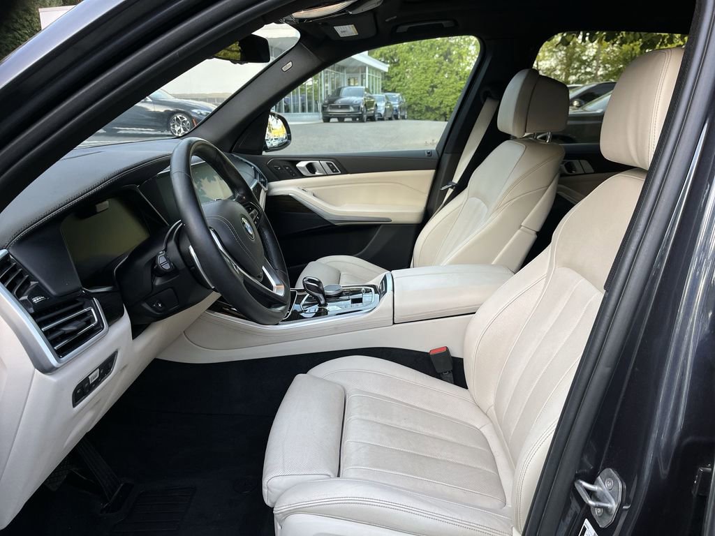 Used 2020 BMW X5 xDrive40i w/ Premium Package image 11