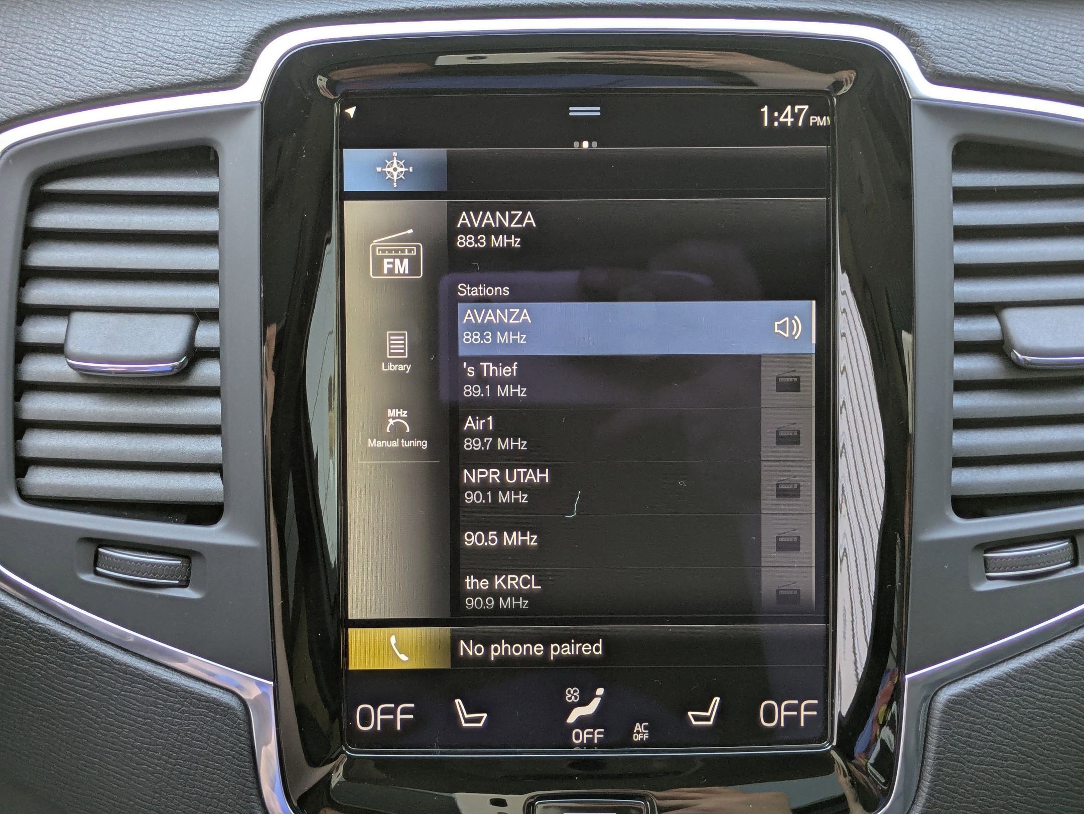 Used 2018 Volvo XC90 T5 Momentum w/ Convenience Package image 23