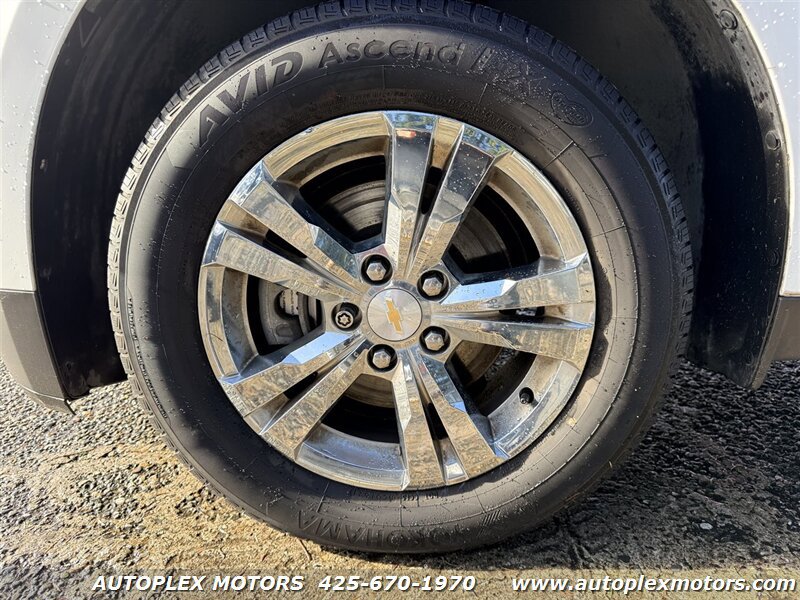 Used 2015 Chevrolet Equinox LT w/ Driver Convenience Package FWD image 16