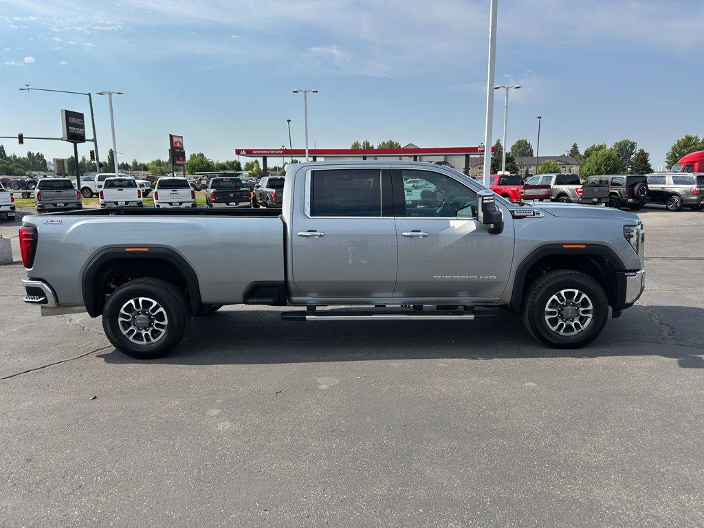 New 2025 GMC Sierra 3500 SLT w/ SLT Premium Package image 11