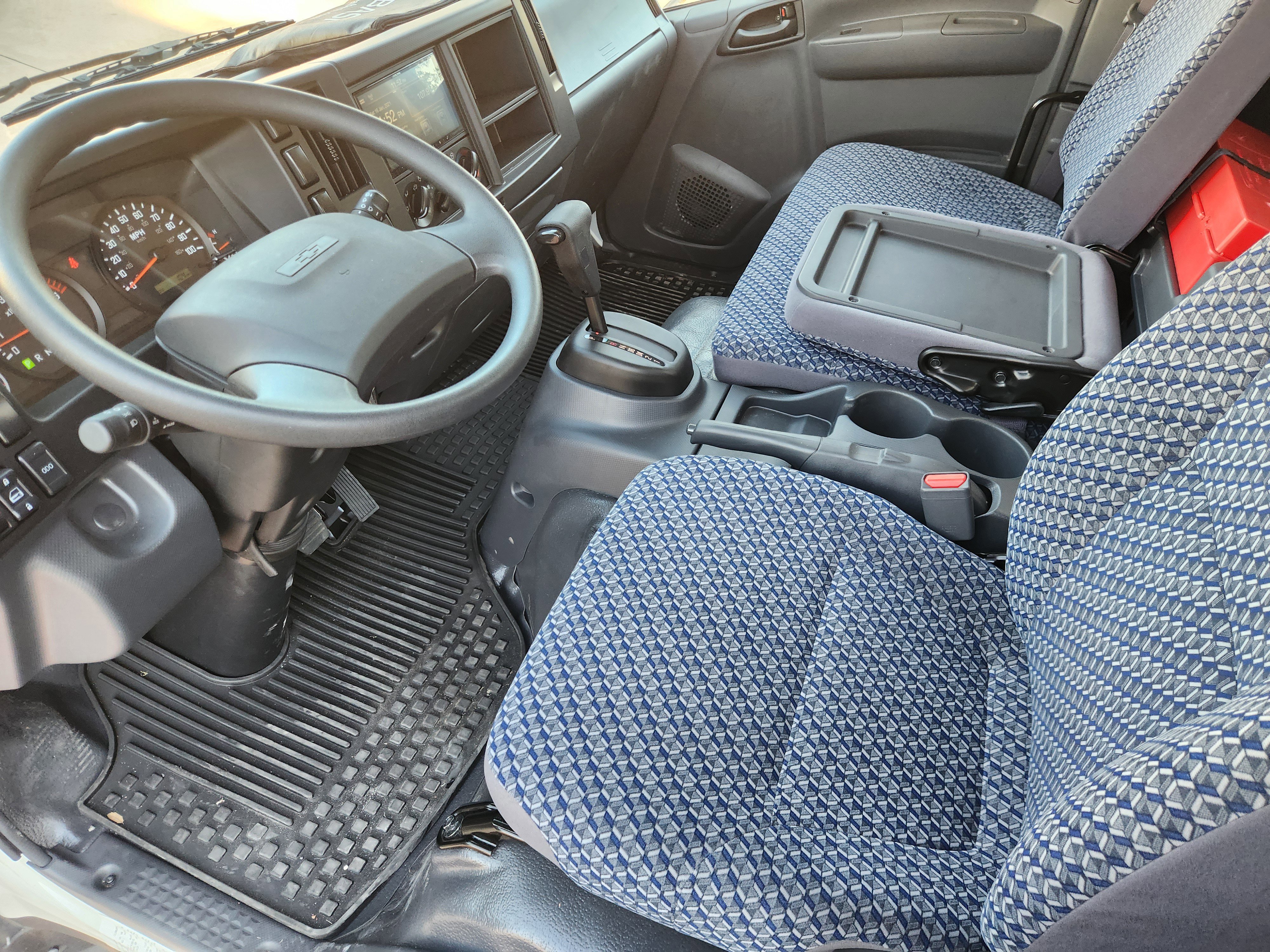 New 2025 Chevrolet Low Cab Forward image 4