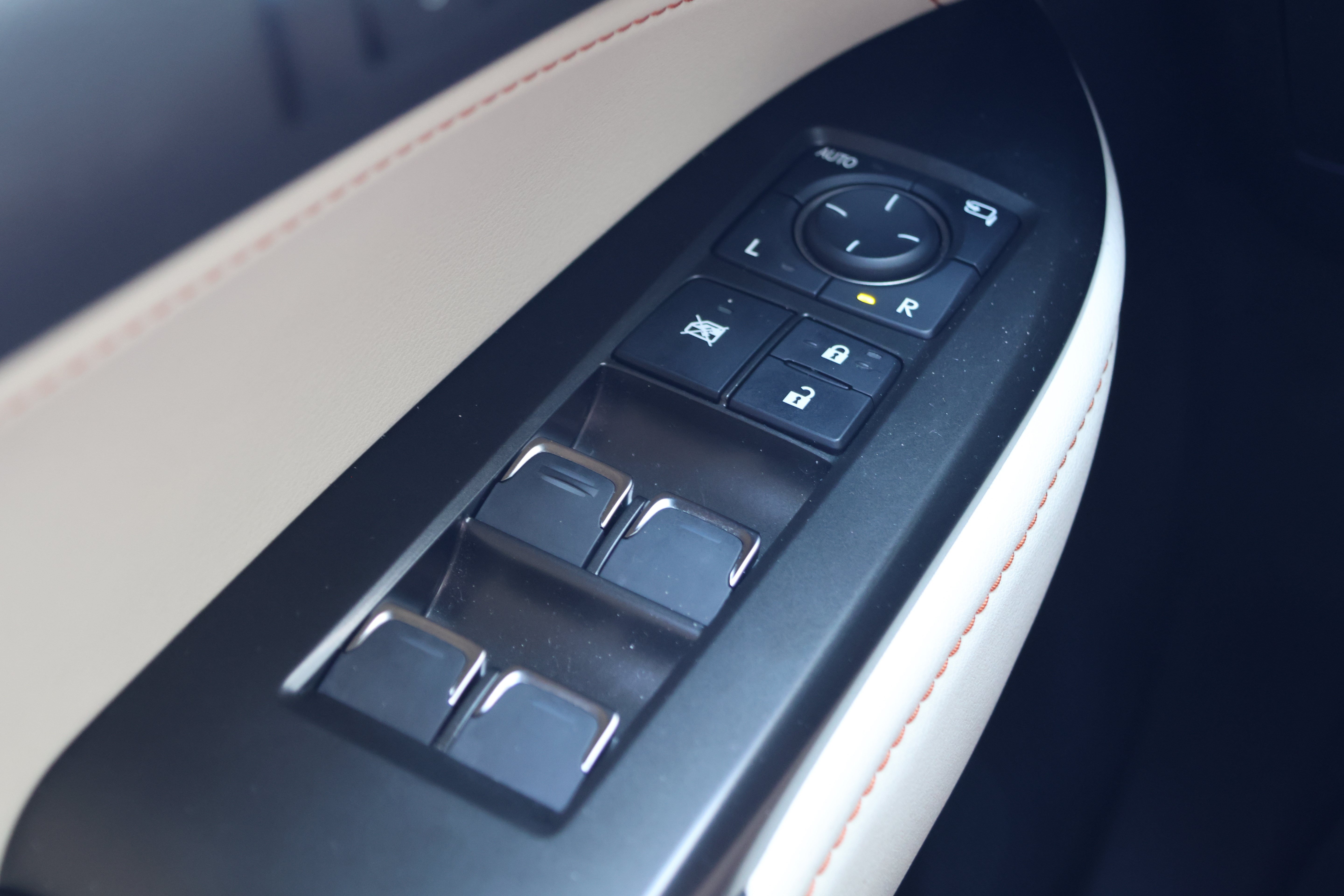Used 2024 Lexus NX 350 AWD image 14