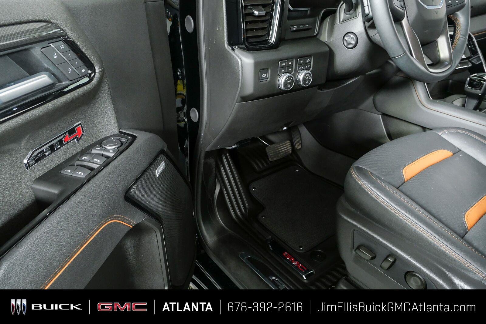 Certified 2026 GMC Sierra 1500 AT4 w/ Technology Package AWD/4WD image 8