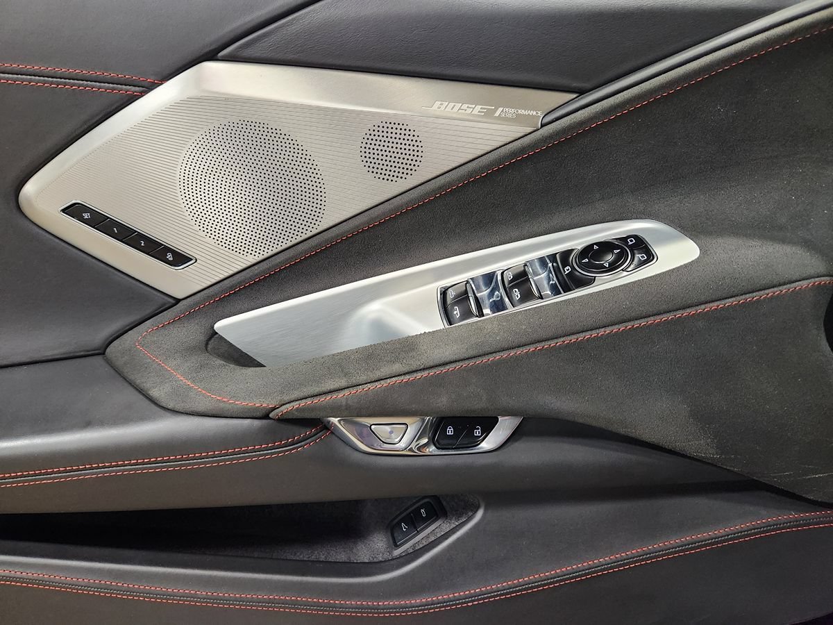 Used 2021 Chevrolet Corvette Stingray Premium Conv w/ Z51 Performance Package RWD image 42