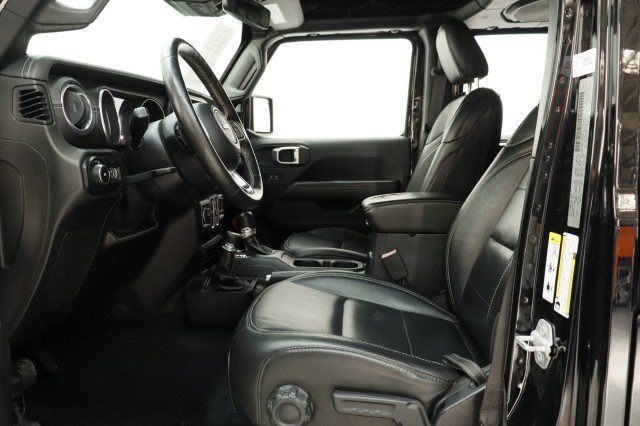 Used 2019 Jeep Wrangler Unlimited Sahara AWD/4WD image 7