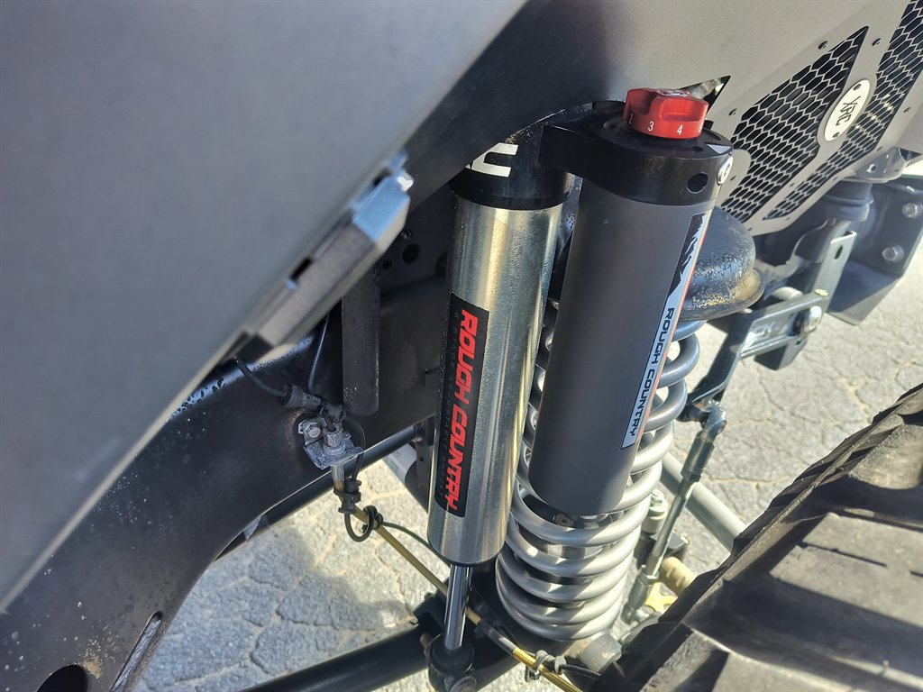 Used 2018 Jeep Wrangler Unlimited Sahara image 18